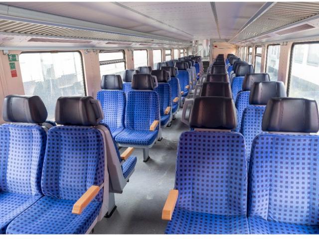 Double Deck coaches R751.0 for sale multi track available – Bild 7
