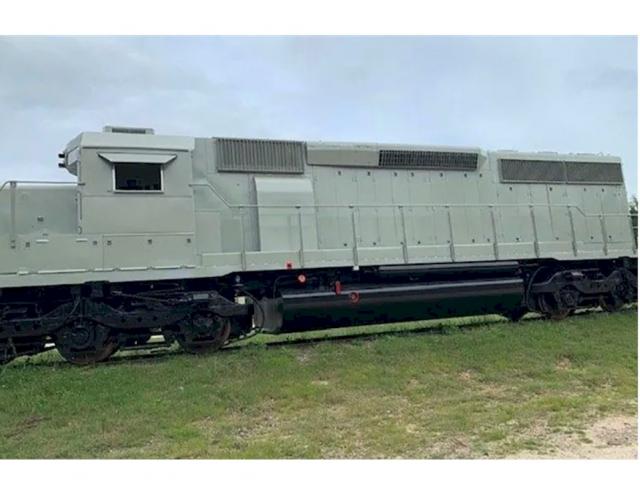 2 x SD40-3 Co-Co Standard Gauge EMD Diesel Electric Locomotive for sale